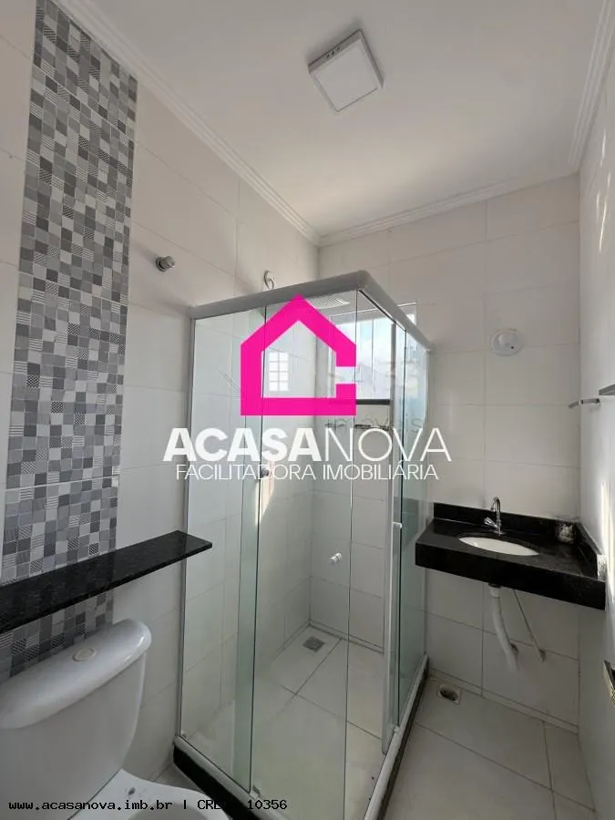 Imagem Casa para Venda em Maricá, Jardim Atlântico Central, 3 dormitórios, 1 suíte, 2 banheiros, 2 vagas