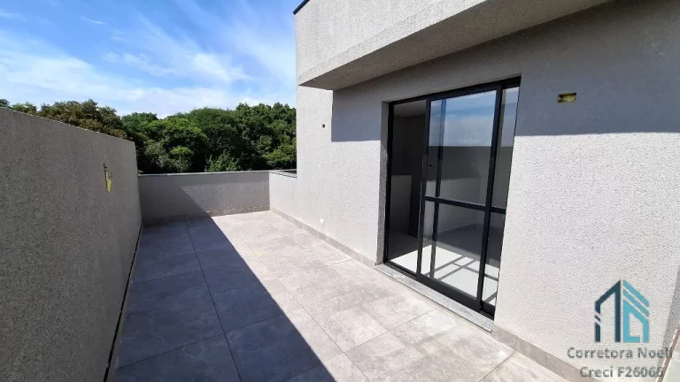 Foto do imóvel Sobrado novo, 02 suítes, terraço aberto e ático no Santa Cândida em Curitiba PR