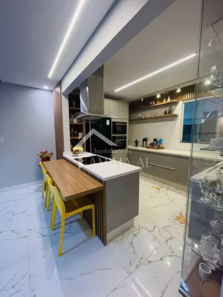 Imagem Sobrado Averbado no Iririú com 347m²
