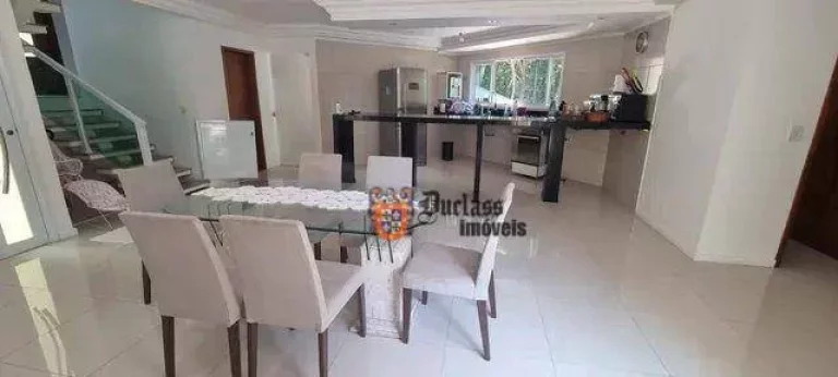 Imagem Sobrado com 4 dormitórios à venda, 417 m² por R$ 1.600.000,00 - Salsalito - Mairiporã/SP