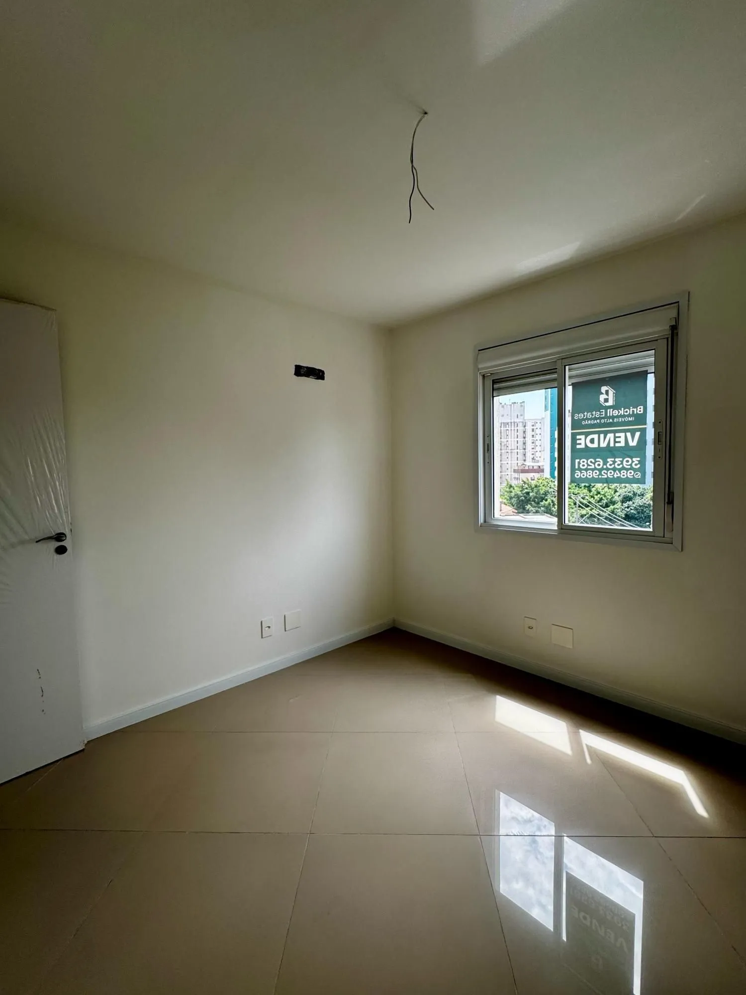 Imagem EXCELENTE APARTAMENTO NOVO Á VENDA - Passo da Areia | Porto Alegre