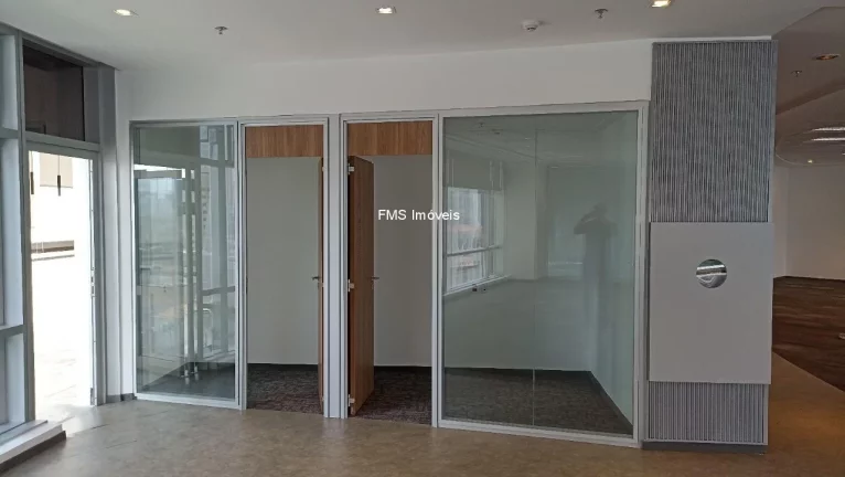 Imagem Conjunto Comercial em Pinheiros - 14 vagas, 528m² - Locação em São Paulo.
