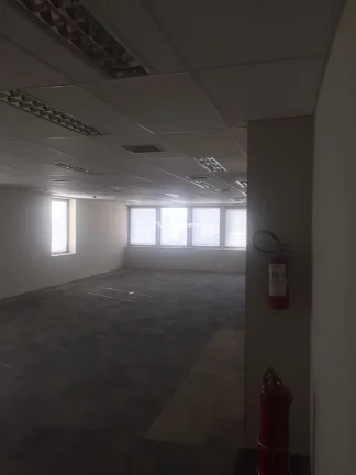 Imagem Conjunto comercial com 150m² em Pinheiros.
