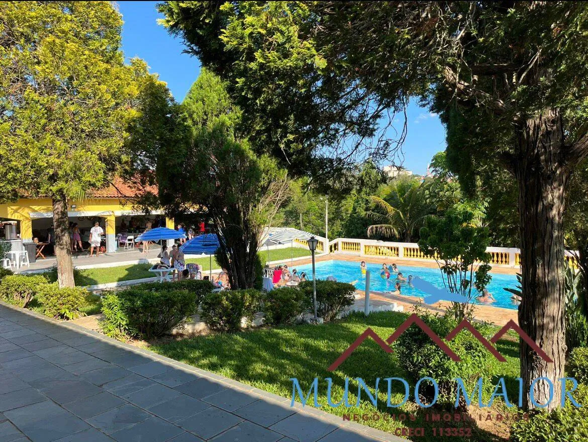 Imagem Chácara Completa: 5.000 m², Trifásico 3 Suítes, Salão, Piscinas e Vestiário