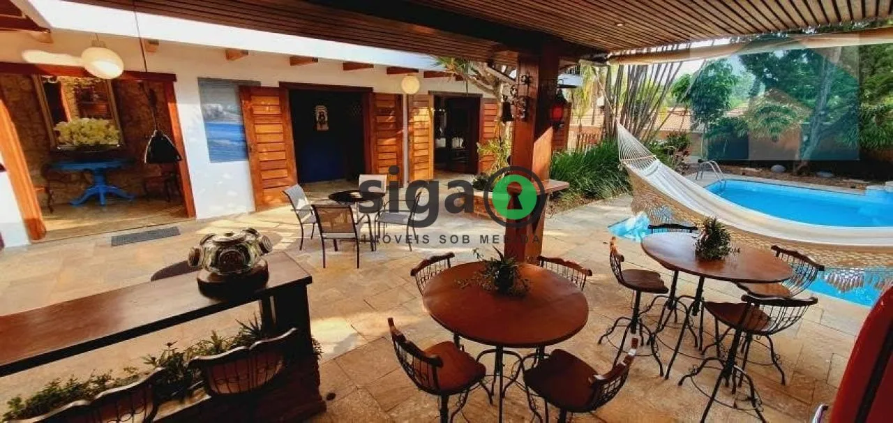 Imagem CASA À VENDA NO MORUMBI COM 5 SUÍTES, PISCINA E 5 VAGAS