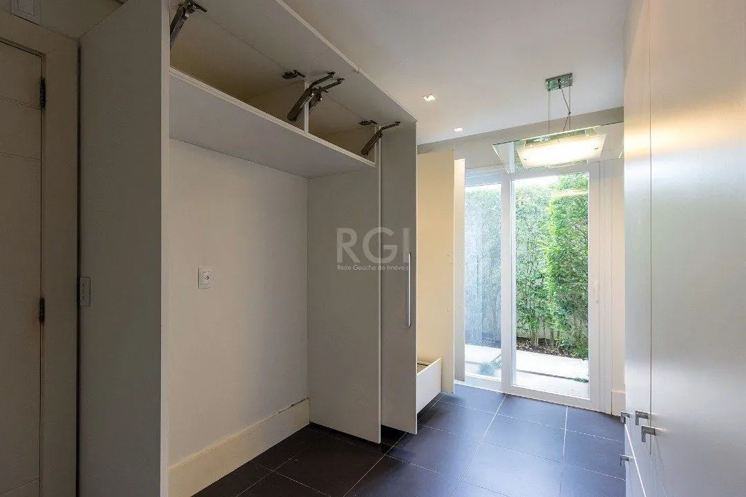 Imagem Casa Condominio para Venda - 664m², 4 dormitórios, sendo 4 suites, 4 vagas - Terra Ville