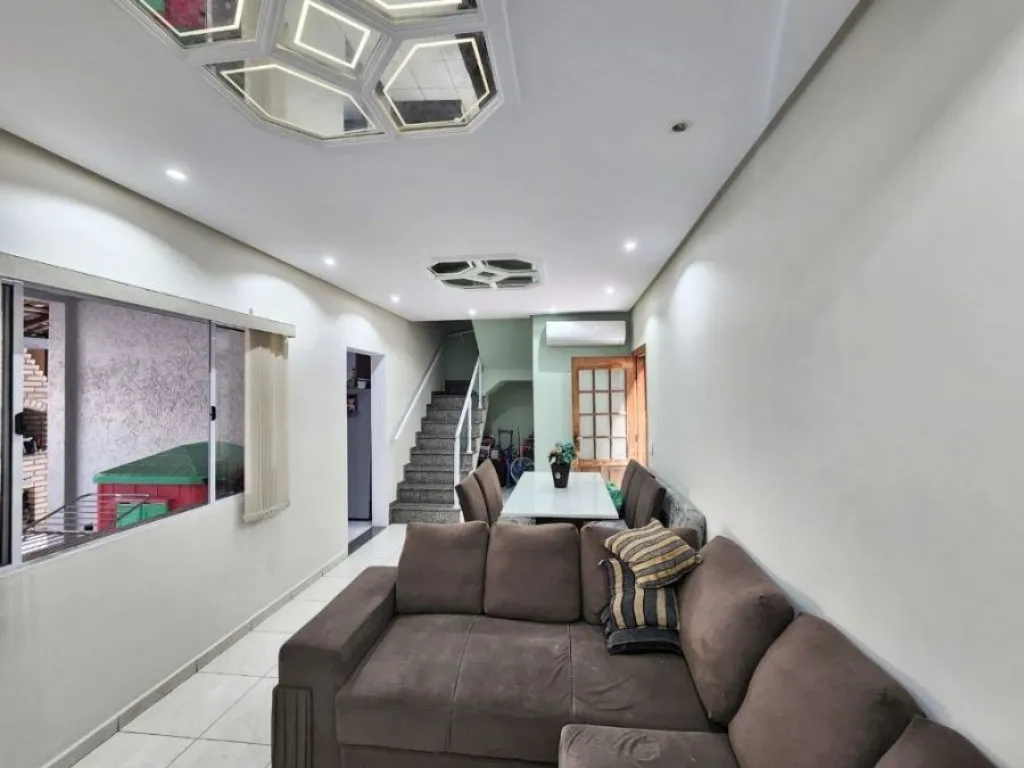 Imagem CASA COM 110,00 m² - AVIAÇÃO - PRAIA GRANDE SP