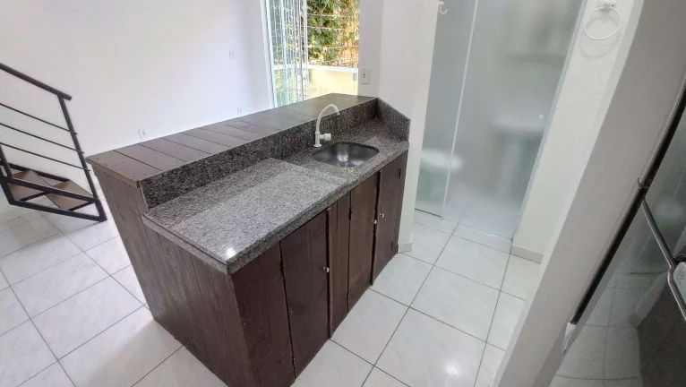 Imagem Apartamento Duplex 1 Dormitório com 40m2, Garagem, 600m da UFSC, Aceita Pets. Carvoeira/Saco dos Limões. Florianópolis/SC.