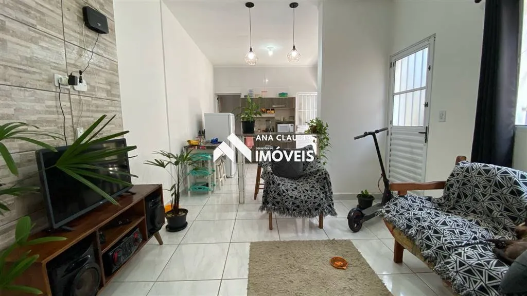 Imagem Casa a venda em Mongaguá ótima localização