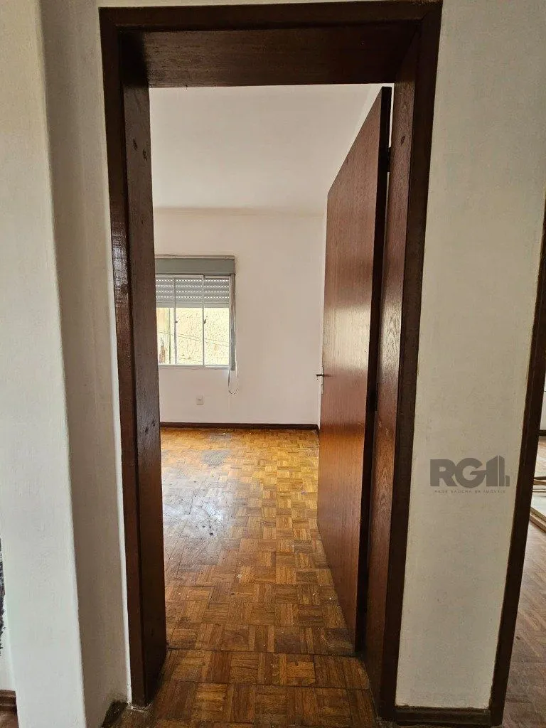 Imagem Casa para Venda - 248.56m², 5 dormitórios, 2 vagas - Teresópolis