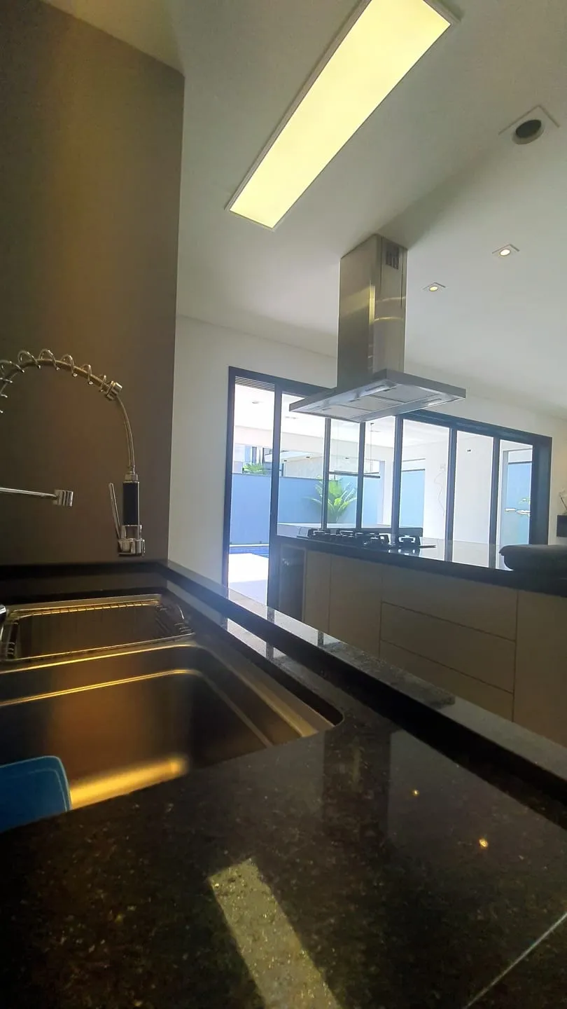 Imagem Casa à venda 3 Quartos, 2 Suites, 2 Vagas, 300M², Piracangaguá, Taubaté - SP | Condomínio Ouroville