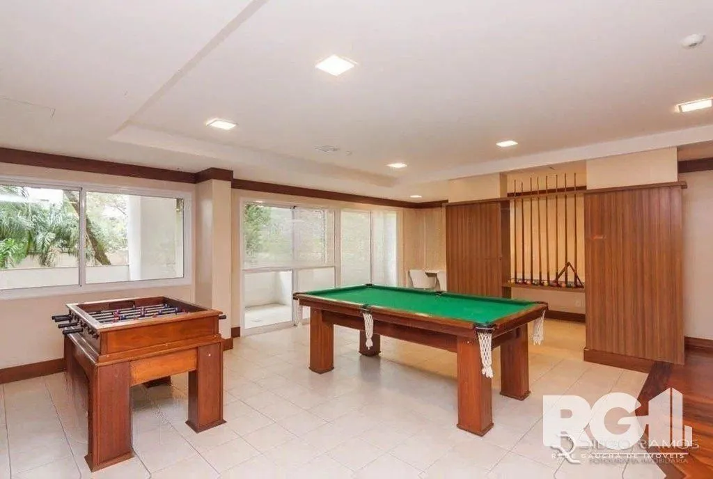 Imagem Apartamento à venda com 2 dormitórios transformado em 1 (facilmente reversível), suíte, com 69,04m², 2 vagas de garagem.