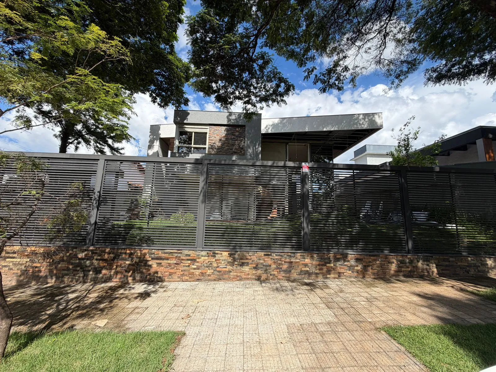 Foto do imóvel Casa à venda no bairro Bandeirantes (Pampulha) - Belo Horizonte/MG