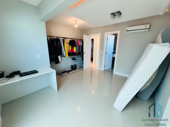 Imagem Cobertura com área gourmet, 03 quartos c/ suíte em Balneário Camboriú SC