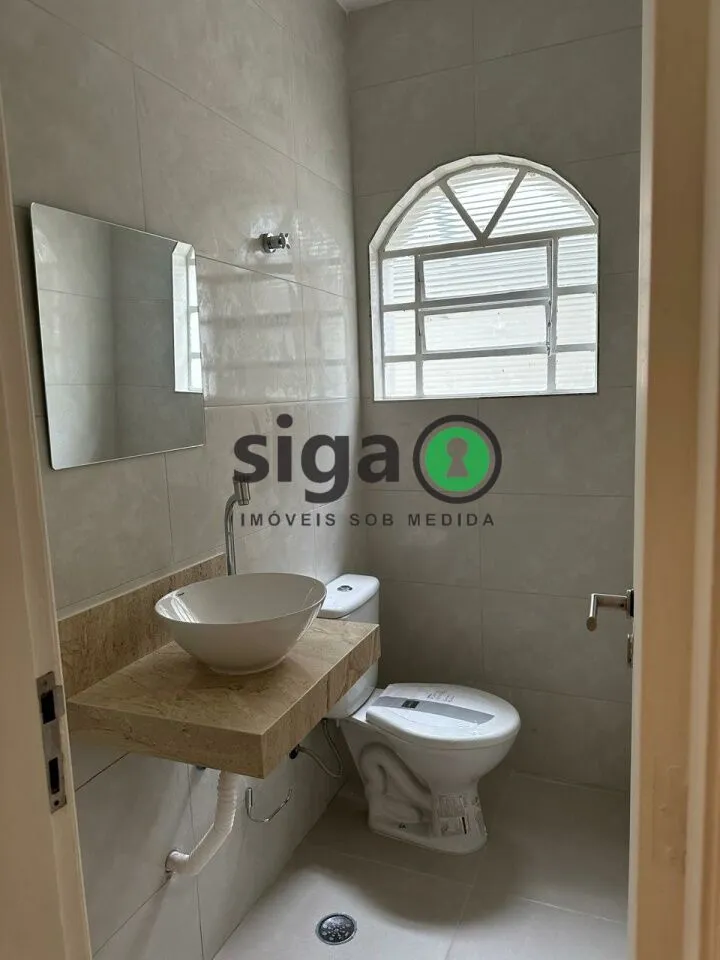 Imagem Sobrado á Venda - 250m², 4 quartos , 5 vagas na Vila Guarani (Zona Sul) !!
