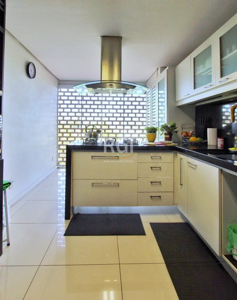 Imagem Cobertura para Venda - 177.81m², 3 dormitórios, sendo 1 suites, 1 vaga - Teresópolis