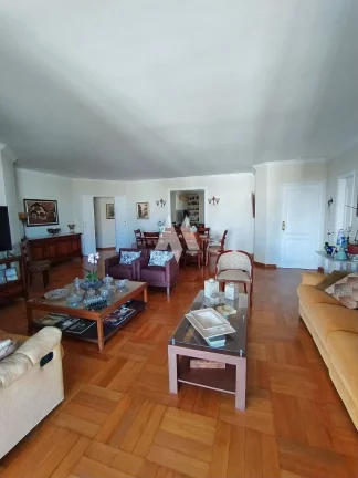 Imagem Refinado Apartamento de Alto Padrão com 211m² na Prestigiosa Vila Rica - Boqueirão, Santos