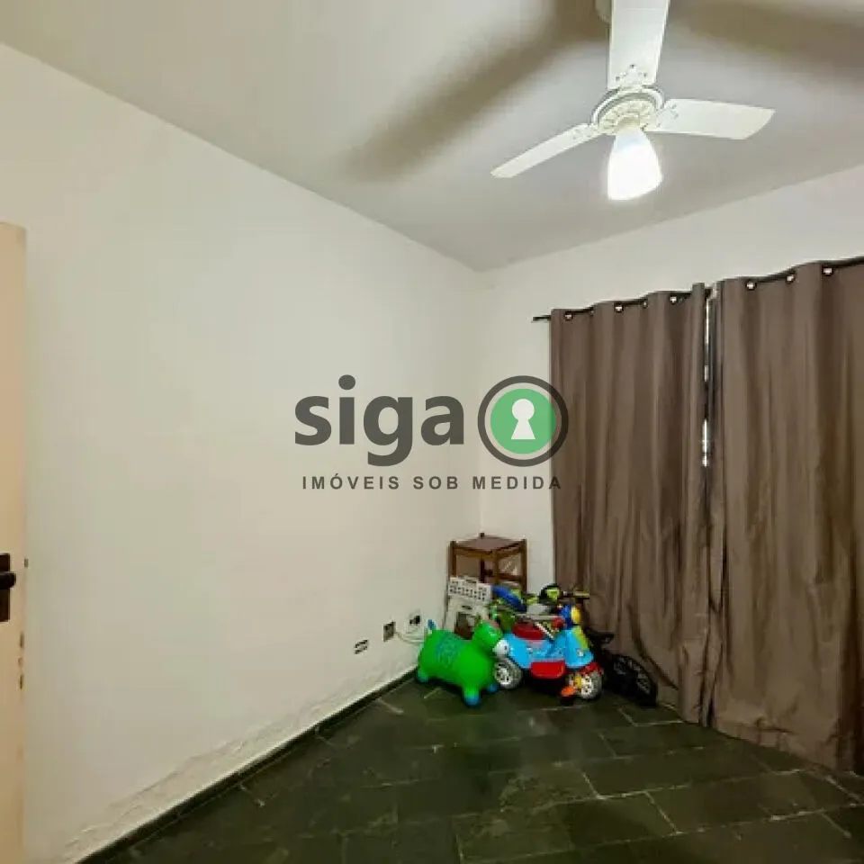 Imagem Casa com Quintal Próxima à Estação Granja Julieta e Shopping Morumbi.