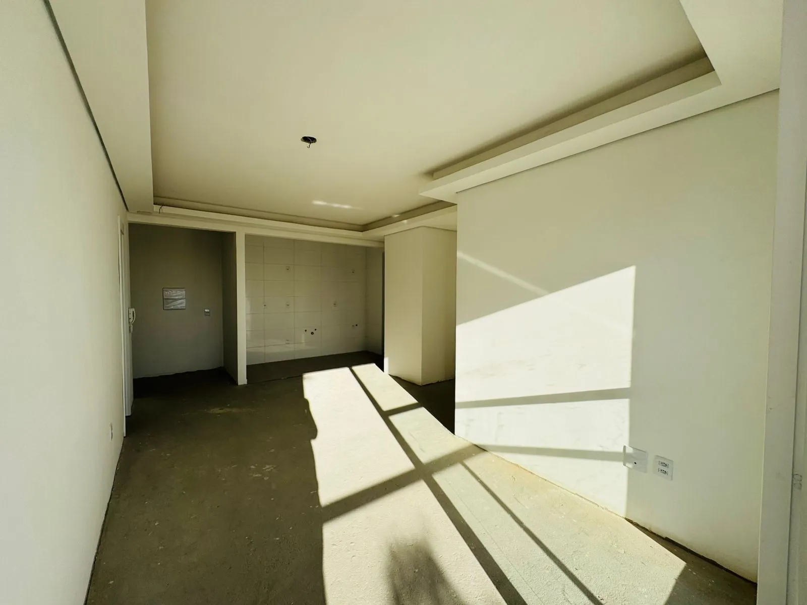 Imagem 2 Dormitórios, suíte, sacada, vaga dupla I Apartamento Novo no Jardim Botânico