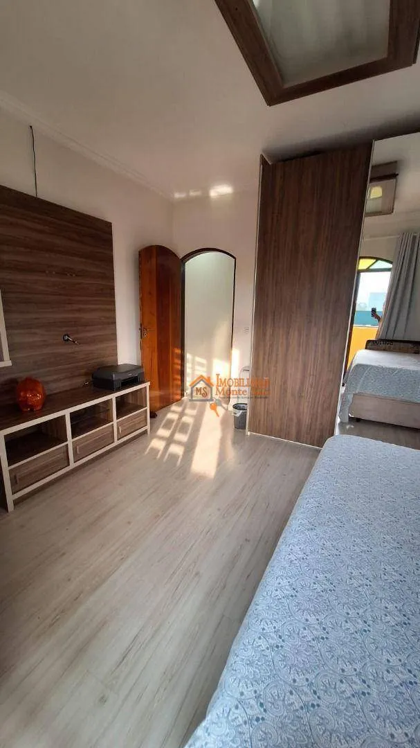 Imagem Sobrado com 4 dormitórios à venda, 255 m² por R$ 1.100.000,00 - Jardim Cumbica - Guarulhos/SP