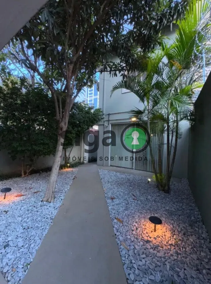 Foto do imóvel Casa Assobradada para locação Comercial com 4 salas , 5 banheiros e 8 vagas no Jd Paulistano