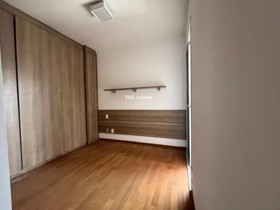 Imagem Apartamento à venda em São Paulo. Bairro Bela Vista: 3 quartos, 1 suíte, 1 sala, 2 banheiros, 1 vaga, 66m².
