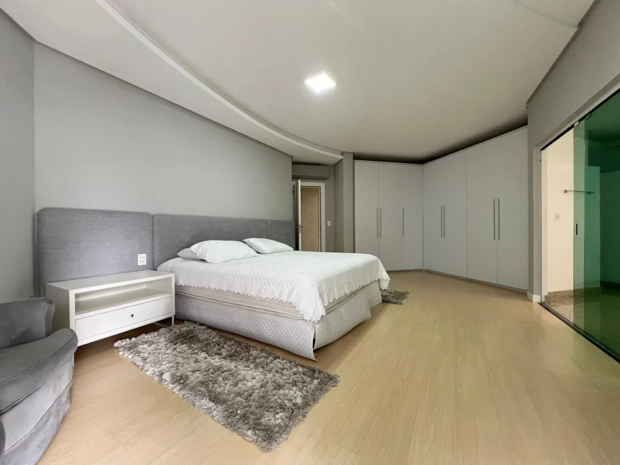 Imagem Apartamento com vista para o mar à venda com 350m2 por R$ 10.500.000,00