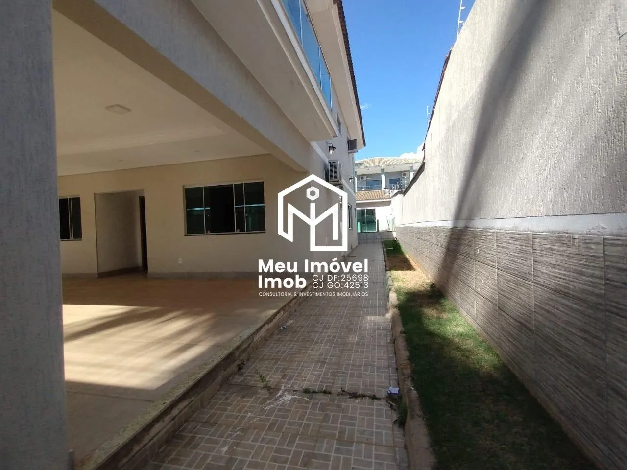 Imagem Casa 4 Quartos 3 Suítes Duplex 300m² Santa Luzia II Luziânia