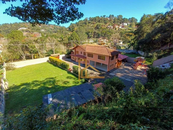 Imagem Casa com terreno plano de 3.850m² 6 quartos (3 suítes) - À 15 minutos do centro de Teresópolis