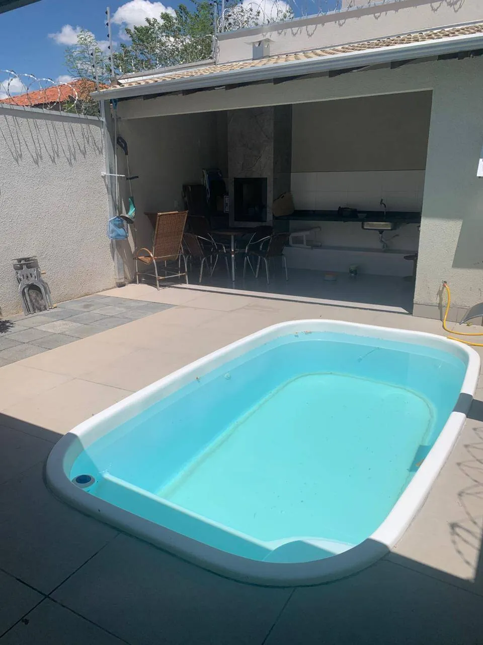 Imagem Casa com 3 quartos Sendo 1 Suite Bairro Santa Cruz