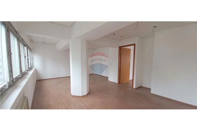 Imagem Sala comercial com 57,35m² e uma vaga no Itaim Bibi