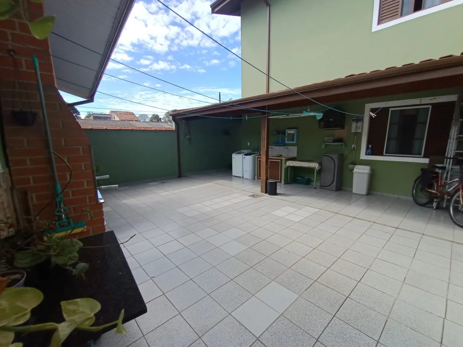 Imagem Casa à venda 4 Quartos, 1 Suite, 2 Vagas, 200M², Jardim Cristina, Pindamonhangaba - SP