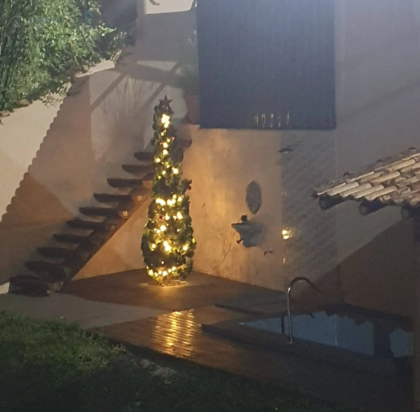 Imagem Casa completa com edícula, piscina e excelente espaço - Vila Rica