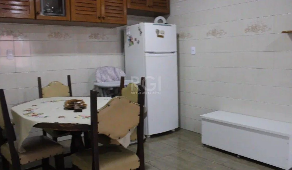 Imagem Casa para Venda - 300m², 5 dormitórios, sendo 2 suites, 4 vagas - Bela Vista
