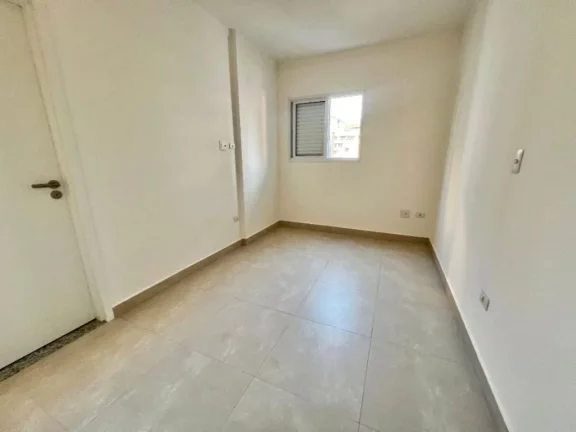 Imagem EXCELENTE OPORTUNIDADE! Apartamento no canto do forte com 2 dormitórios e suíte!