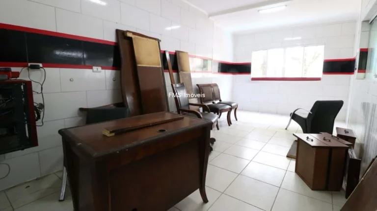 Imagem Imóvel com 6 Kitnets à venda em Santo Amaro.