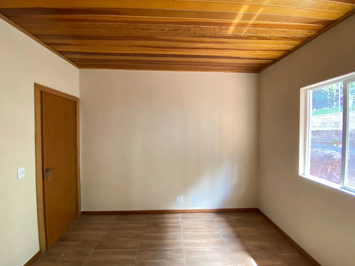 Imagem Casa em Condomínio para Venda em Teresópolis / RJ no bairro Granja Guarani