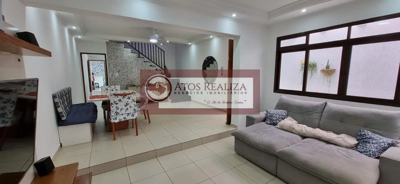 Imagem Venda sobrado em Vila Prudente, SP: 230m², 3 dorms, 1 suíte, 2 banheiros. Oportunidade imperdível por R$ 900 mil!