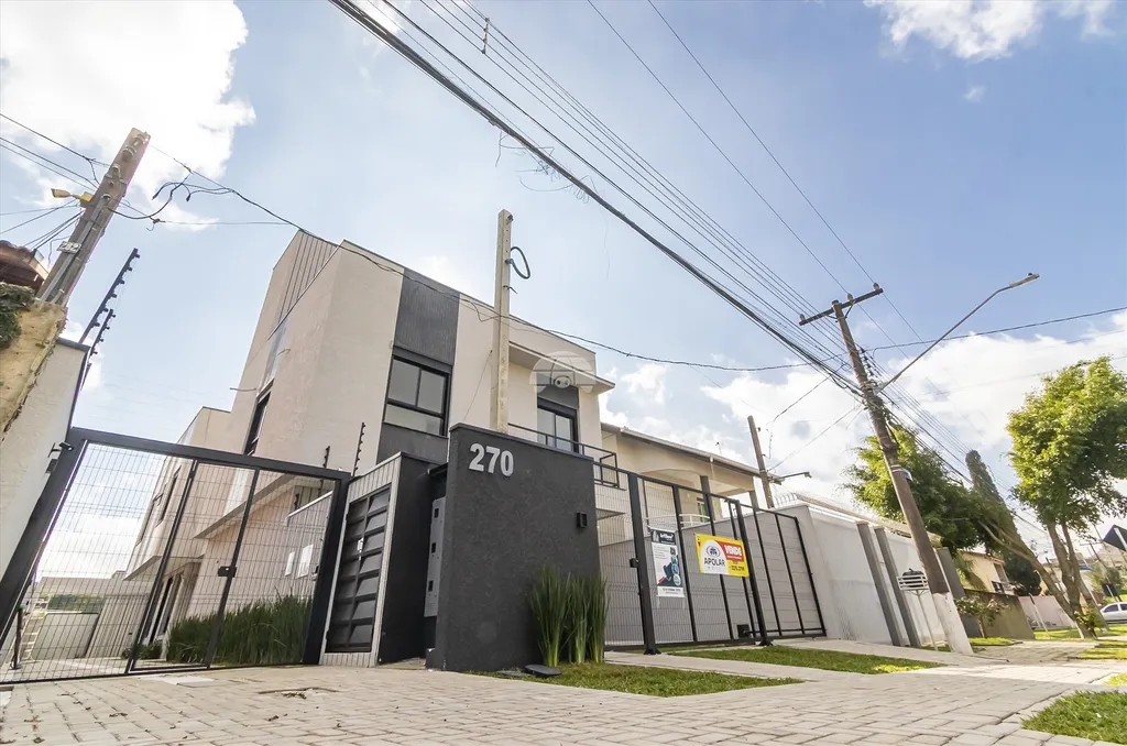 Foto do imóvel CASA RESIDENCIAL em Curitiba - PR, Orleans