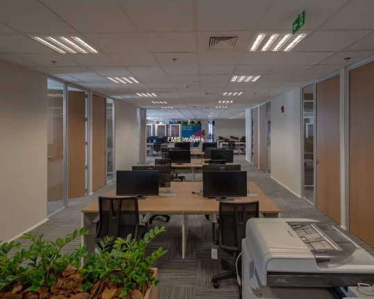 Imagem Conjunto comercial com 2098m² na Cidade Monções