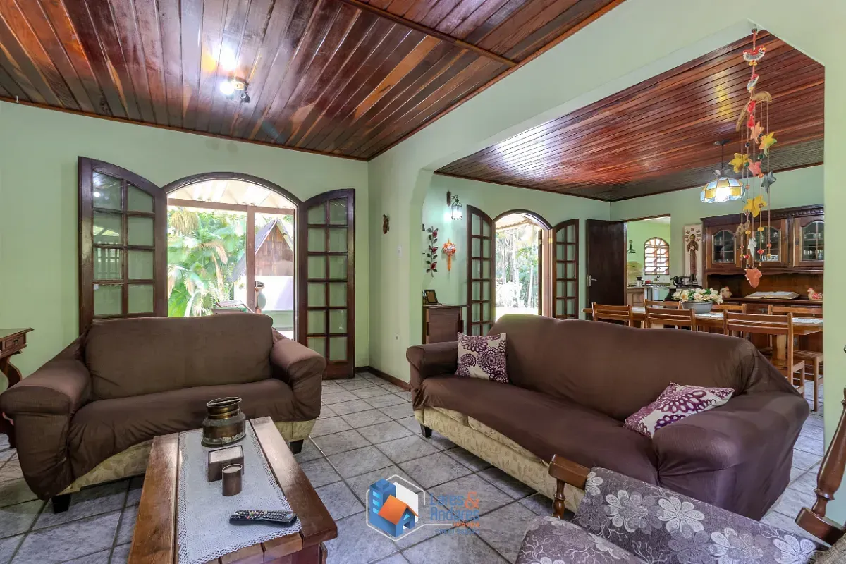 Imagem Casa para venda em Sítio Represa com 5 quartos, sendo 4 suítes, 365m²