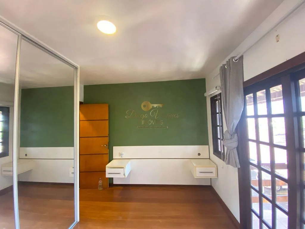 Imagem Casa em Condomínio para Venda em Teresópolis / RJ no bairro Araras