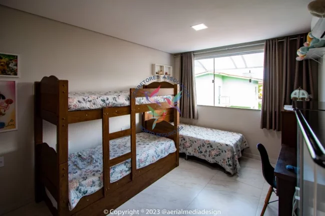Imagem VENDA- CASA DUPLEX NOVA MOBILIADA