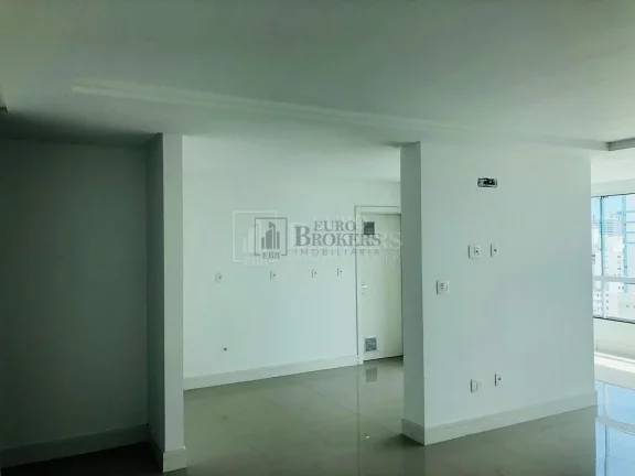 Imagem Apartamento com 3 suítes no Centro de Balneário Camboriú