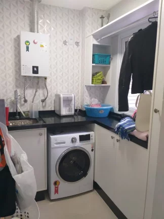Imagem Casa triplex semi mobiliada com 3 suítes, no Centro de Balneário Camboriú