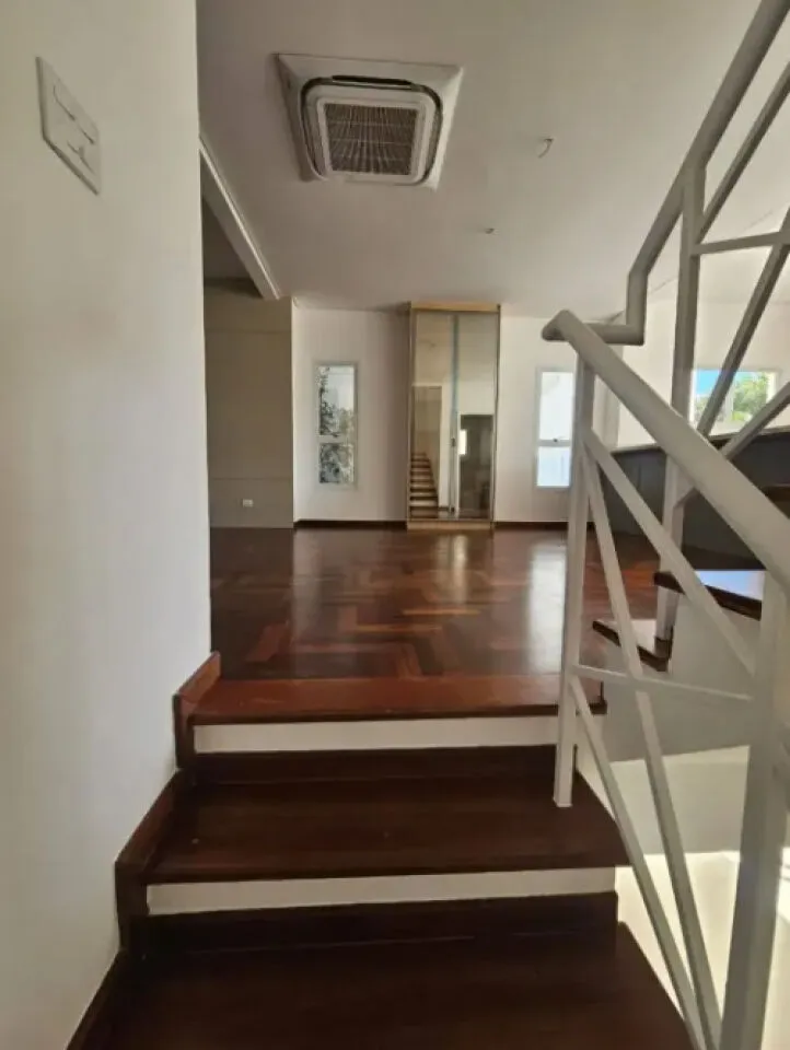 Imagem CASA DE CONDOMINIO PRÓXIMO AO HOSP ALBERT EINSTEIN - 3 QUARTOS POR 3.600.000!!! 350M²