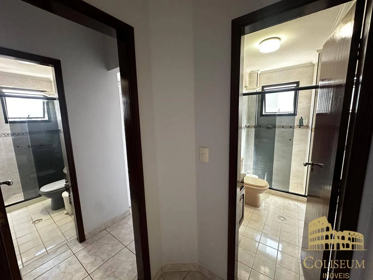 Imagem Apartamento com 2 dormitórios à venda, 94 m² por R$ 550.000,00 - Canto do Forte - Praia Grande/SP