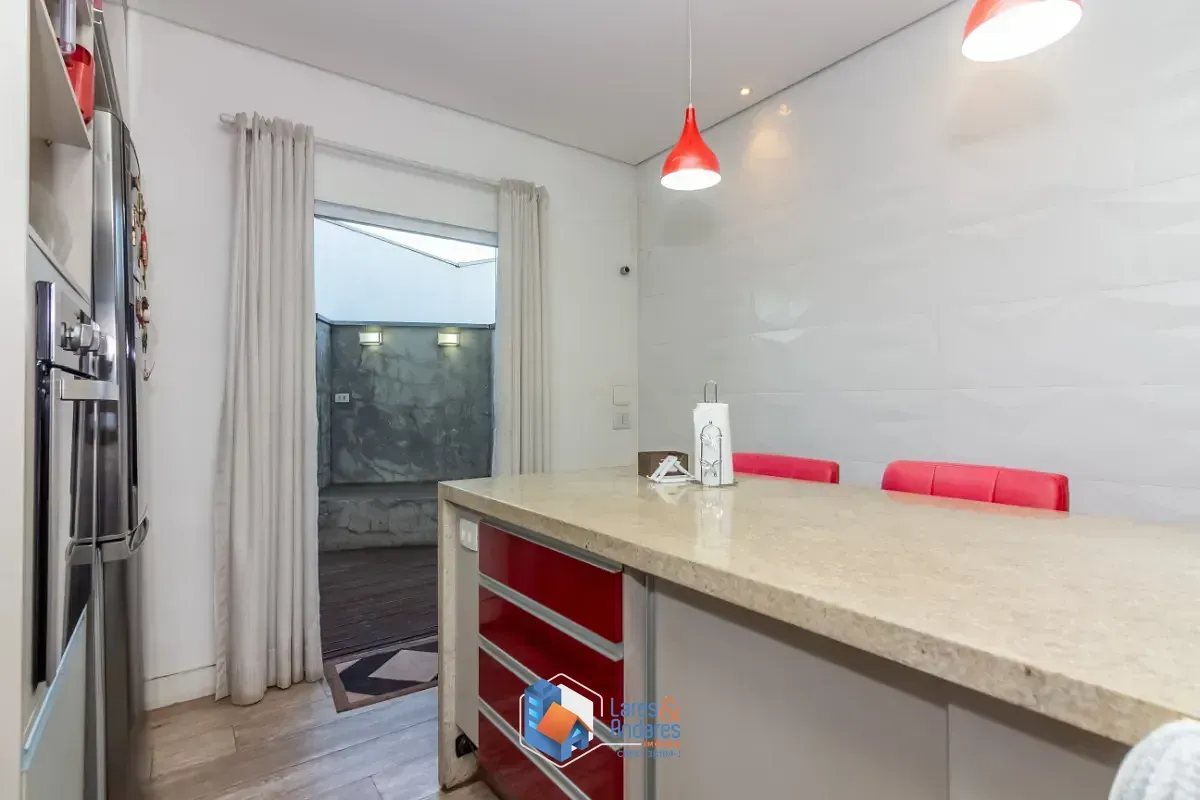 Imagem Sobrado para venda em City Recanto Anastácio com 3 quartos, sendo 1 suíte, 216m²