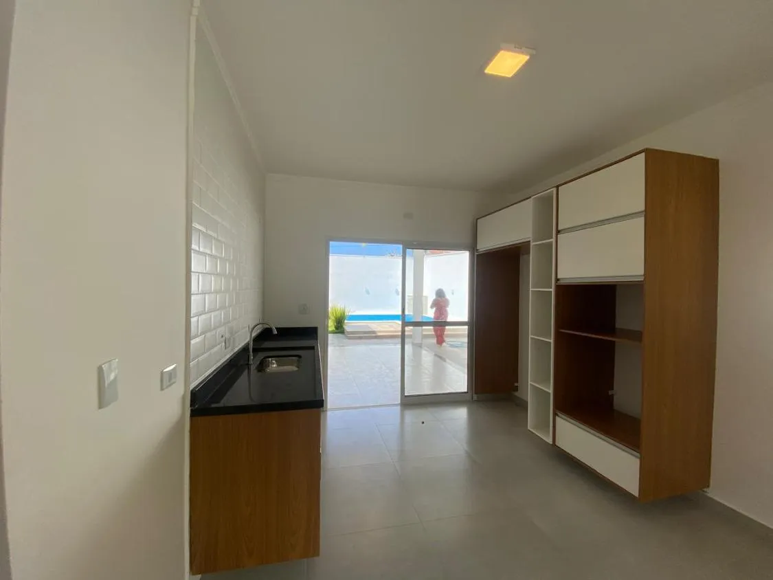 Imagem LINDA CASA COM PISCINA A VENDA NO JD SÃO FERNANDO