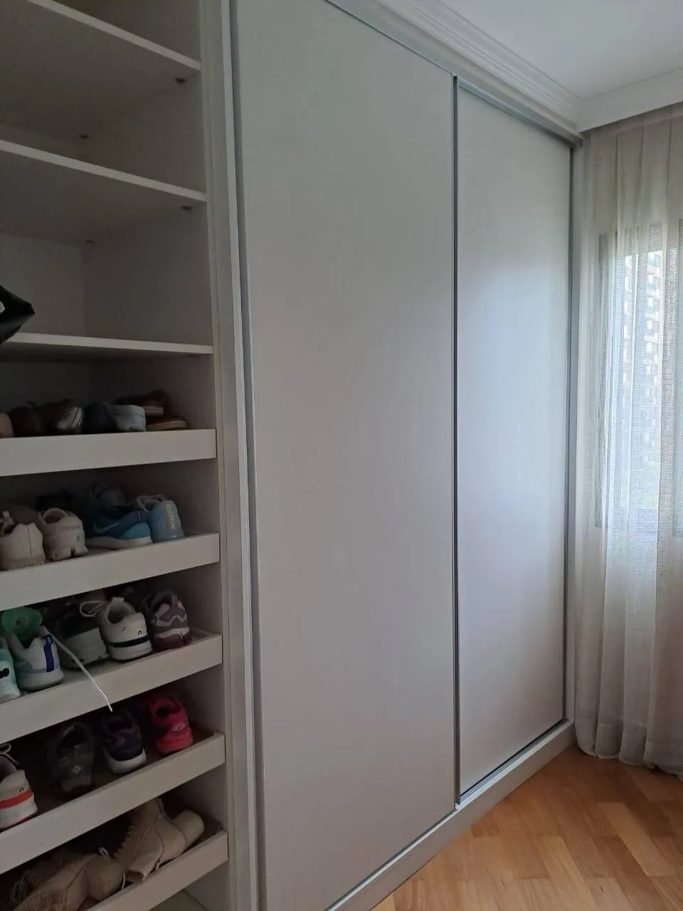 Imagem Apartamento Mobiliado de 160m² com 2 Suítes, Escritório e 3 Vagas Cobertas na Alameda Cauaxi